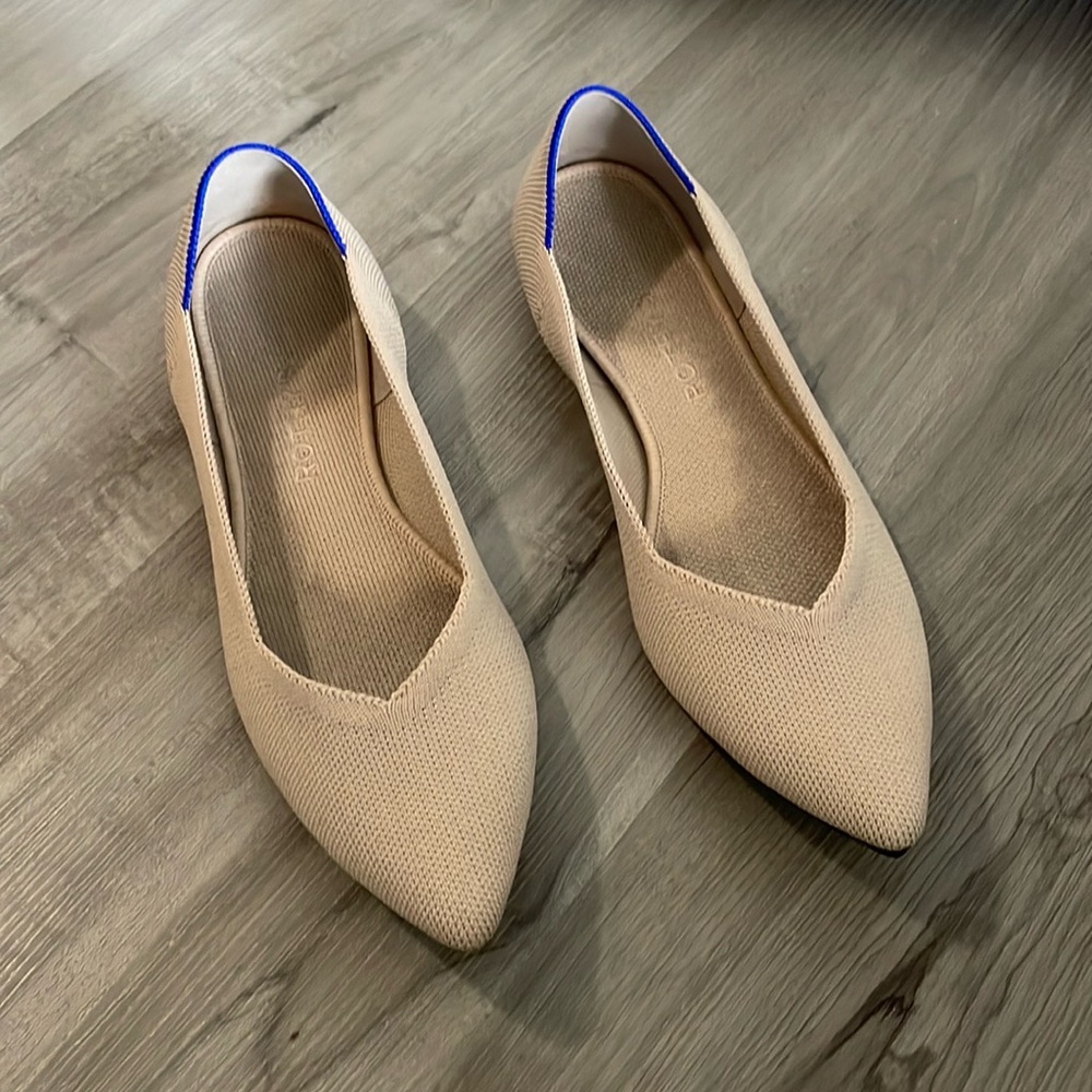 EUC The Point Rothys in ecru